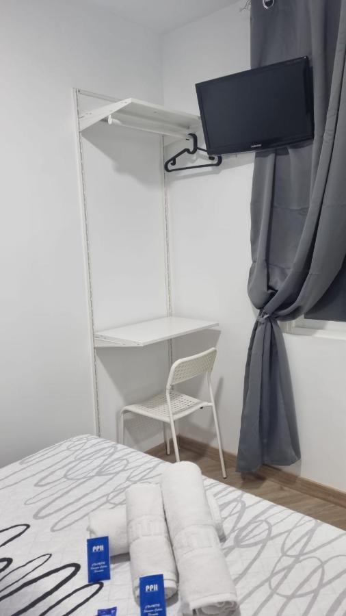 Hostal Vara Madrid Luaran gambar