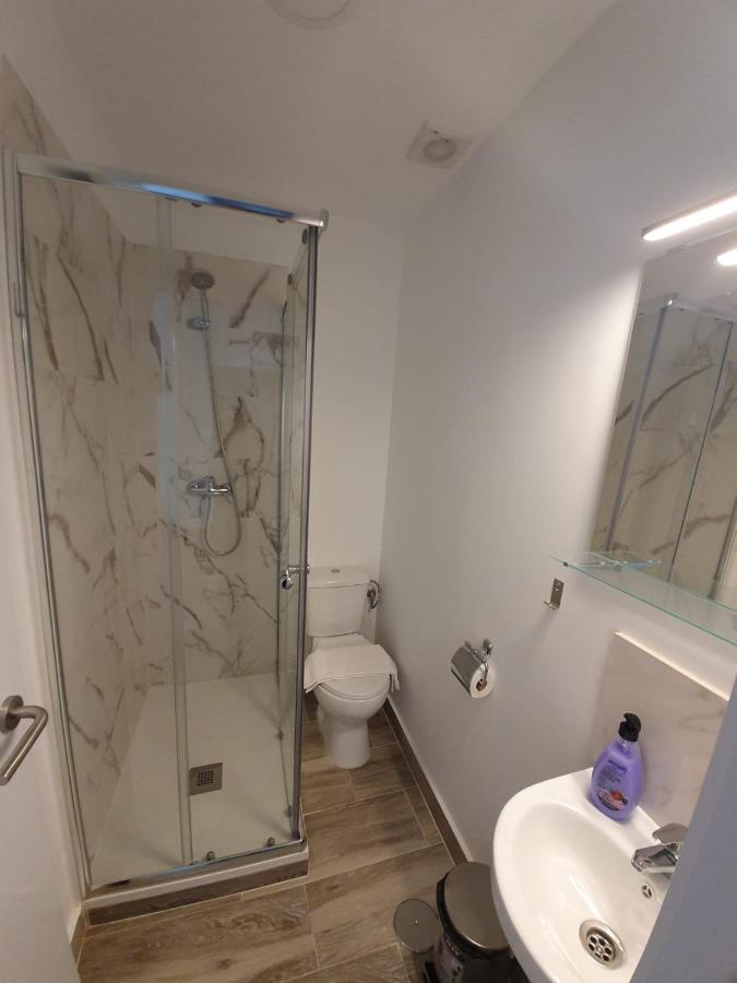 Hostal Vara Madrid Luaran gambar